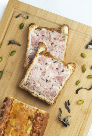 pate-croute-veau-pistache